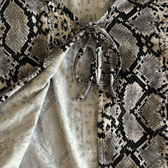 Snake print tee - Picture 2 of 2